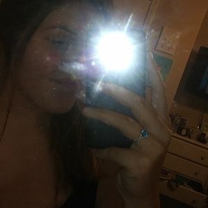 Meet your Posher, Kenzie